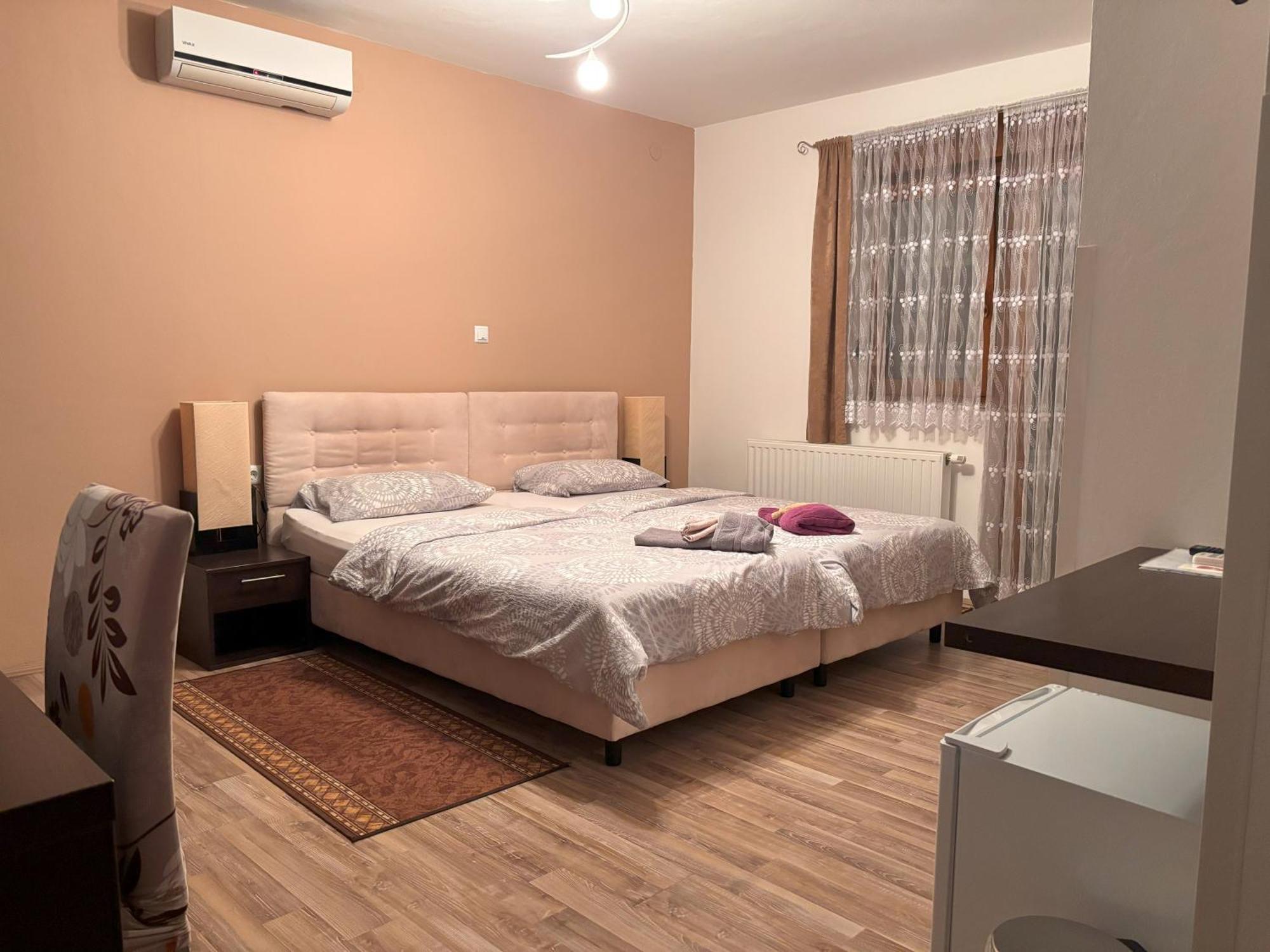 Guest House Buncic Rooms & Apartments Slunj Exterior photo