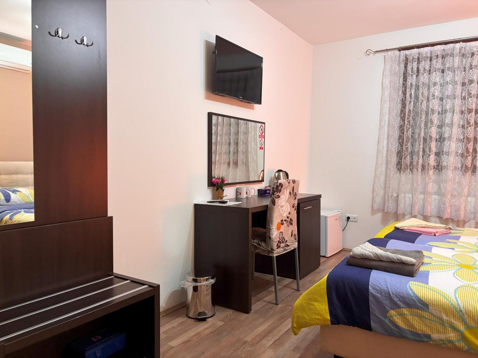 Guest House Buncic Rooms & Apartments Slunj Exterior photo
